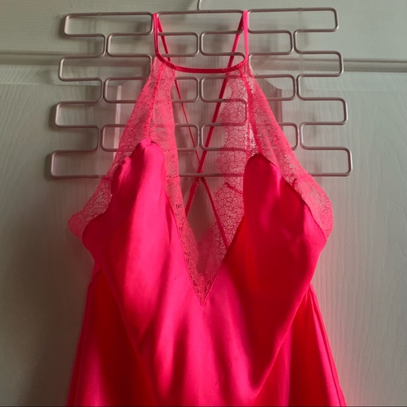 Victoria’s Secret Hot Pink Silky Satin Slip Sz S - Picture 6 of 12